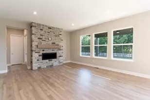 1193 Ridgewood Dr, Miami Township, OH 45140 - Photo 13
