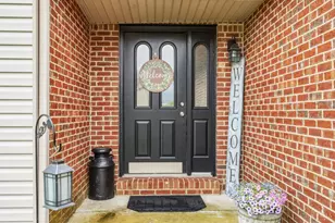 203 Lakewood Ln, Georgetown, OH 45121 - Photo 5