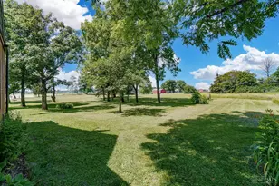 121 Alexander Rd, Washington Twp, OH 45320 - Photo 3