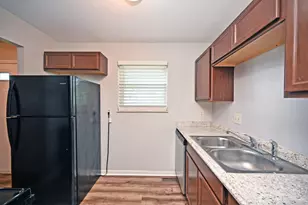 3467 Amberway Ct, Colerain Township, OH 45251 - Photo 7