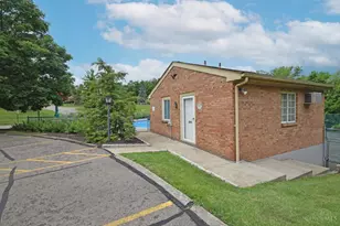 5203 Eaglesnest Dr S, Green Township, OH 45248 - Photo 37
