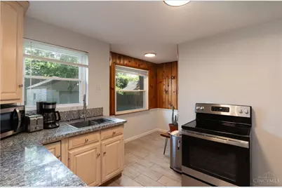 7260 Eastlawn Drive, Cincinnati, OH 45237 - Photo 11