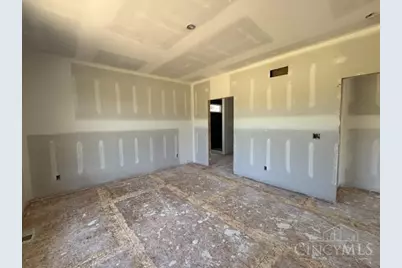 2829 Wyatt Way #VC84, Ross Township, OH 45013 - Photo 17