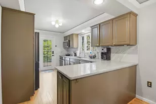 10539 Cinderella Dr, Montgomery, OH 45242 - Photo 7