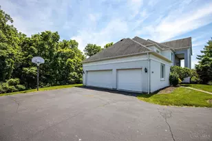 9030 Ambercreek Dr, Amberley, OH 45236 - Photo 43