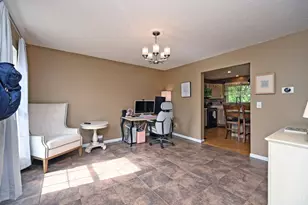 4621 Hallandale Dr, Union Township, OH 45103 - Photo 9