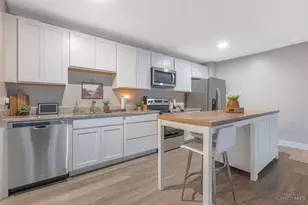 2200 Victory Pkwy, Cincinnati, OH 45206 - Photo 9