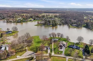 536 Munster Dr, Perry Township, OH 45118 - Photo 59