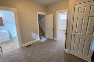 2717 Lawndale Ave, Cincinnati, OH 45212 - Photo 17