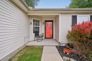 485 Antietam Blvd, Hamilton Township, OH 45039 - Photo 3