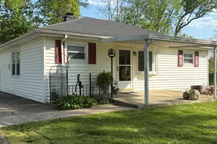 1811 Lois Ln, Goshen, OH 45122 - Photo 3