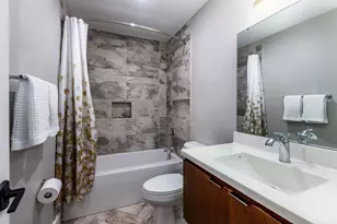 808 Elm St, Cincinnati, OH 45202 - Photo 21