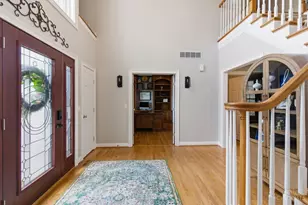 986 Arnold Palmer Dr, Miami Township, OH 45140 - Photo 5