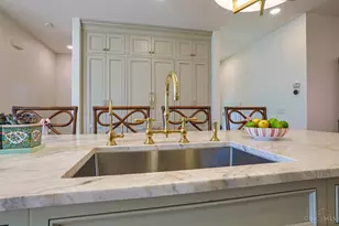 330 Boal St, Cincinnati, OH 45202 - Photo 11