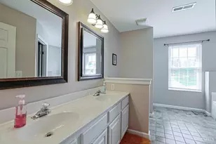 1094 Valley Wood Dr, Union Township, OH 45103 - Photo 27