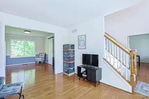 1094 Valley Wood Dr, Union Township, OH 45103 - Photo 9