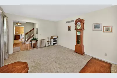 969 Hollow Creek Drive, Miami Township, OH 45150 - Photo 5
