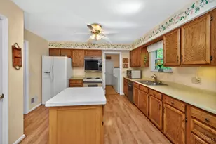 969 Hollow Creek Dr, Miami Township, OH 45150 - Photo 9