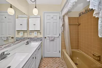 969 Hollow Creek Drive, Miami Township, OH 45150 - Photo 25
