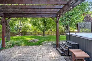 218 Heffron Cir, Hamilton Township, OH 45039 - Photo 43
