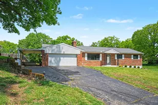 2032 Arrowood Pl, Springfield Township, OH 45231 - Photo 3