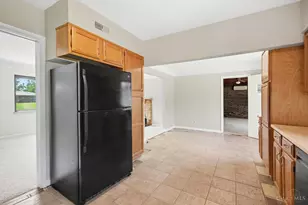 2032 Arrowood Pl, Springfield Township, OH 45231 - Photo 11