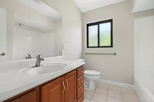 2032 Arrowood Pl, Springfield Township, OH 45231 - Photo 21
