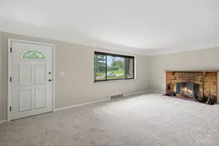 2032 Arrowood Pl, Springfield Township, OH 45231 - Photo 5