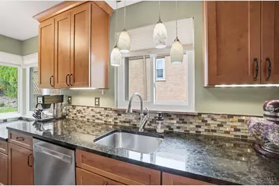 2799 Losantiridge Avenue, Columbia Township, OH 45213 - Photo 9