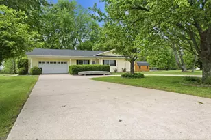 175 Montana Dr, Jackson Township, OH 45171 - Photo 3