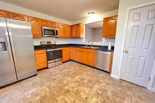 2150 Picketside Dr, Batavia Township, OH 45103 - Photo 7