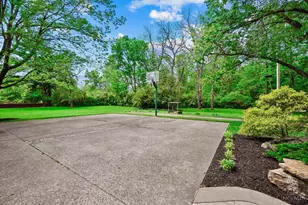 11025 Embassy Dr, Forest Park, OH 45240 - Photo 59