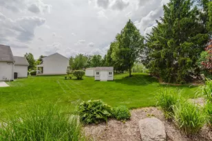 4492 Longmeadow Ln, Beavercreek, OH 45430 - Photo 39