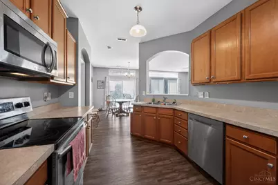 7615 Skyview Circle, Green Township, OH 45248 - Photo 11