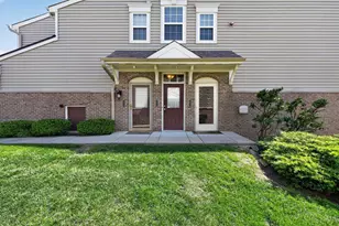 7615 Skyview Cir, Green Township, OH 45248 - Photo 7