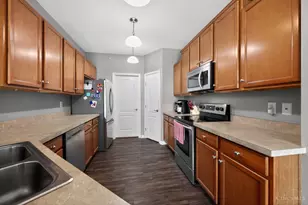 7615 Skyview Cir, Green Township, OH 45248 - Photo 13