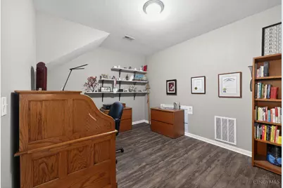7615 Skyview Circle, Green Township, OH 45248 - Photo 27