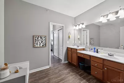 7615 Skyview Circle, Green Township, OH 45248 - Photo 19