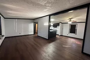 102 Maple Run Dr, Hillsboro, OH 45133 - Photo 3