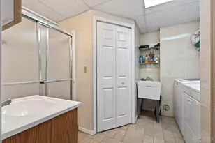 9946 Greenriver Dr, Cincinnati, OH 45231 - Photo 23