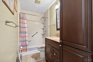 9946 Greenriver Dr, Cincinnati, OH 45231 - Photo 17