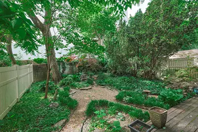 985 Paradrome Street #B, Cincinnati, OH 45202 - Photo 17