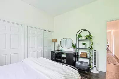 985 Paradrome Street #B, Cincinnati, OH 45202 - Photo 11