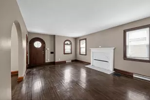 2725 Orland Ave, Cincinnati, OH 45211 - Photo 3
