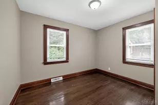 2725 Orland Ave, Cincinnati, OH 45211 - Photo 9