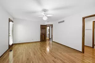 2739 Queenswood Dr, Cincinnati, OH 45211 - Photo 19