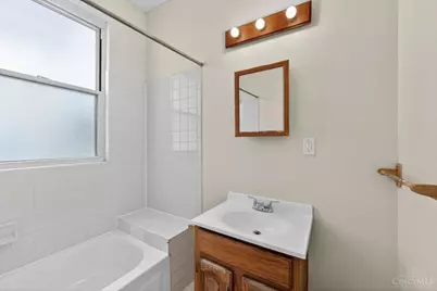 5906 Highland Avenue, Elmwood Place, OH 45216 - Photo 25