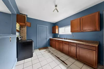 2723 Robert Avenue, Cincinnati, OH 45211 - Photo 7