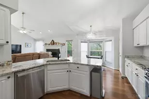 12191 Crestfield Ct, Symmes Township, OH 45249 - Photo 15