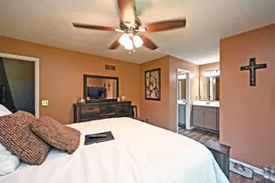1056 Crisfield Dr, Union Township, OH 45245 - Photo 21